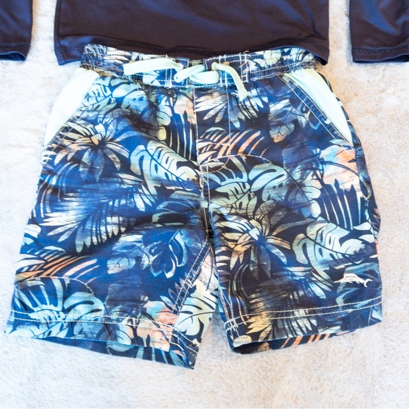 Tommy Bahama Cat & Jack Swim Trunks Swimsuit Rash Guard Tropical Navy Blue 4T - Picture 3 of 9